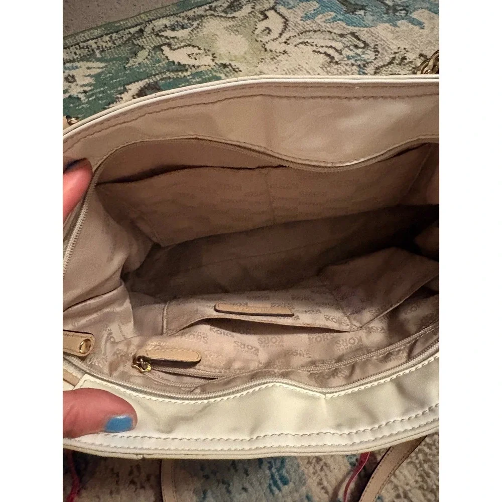 Michael Kors Jet Set Travel White MK Logo‎ Tote Bag Chain Strap Shoulder Bag